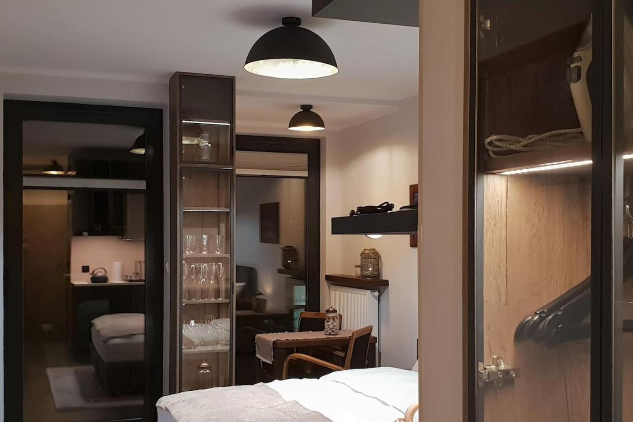 Boutique 108 - Old City, Luxury Apt. With A Garage Краков Экстерьер фото